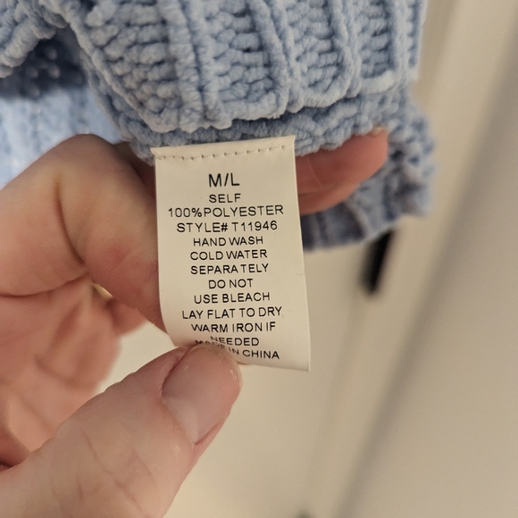 Chunky Waffle Knit Sweater, Blue Size M/L - Picture 5 of 6